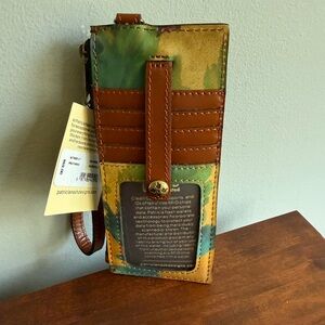 PATRICIA NASH Alanna Wristlet Watercolor Butterfly